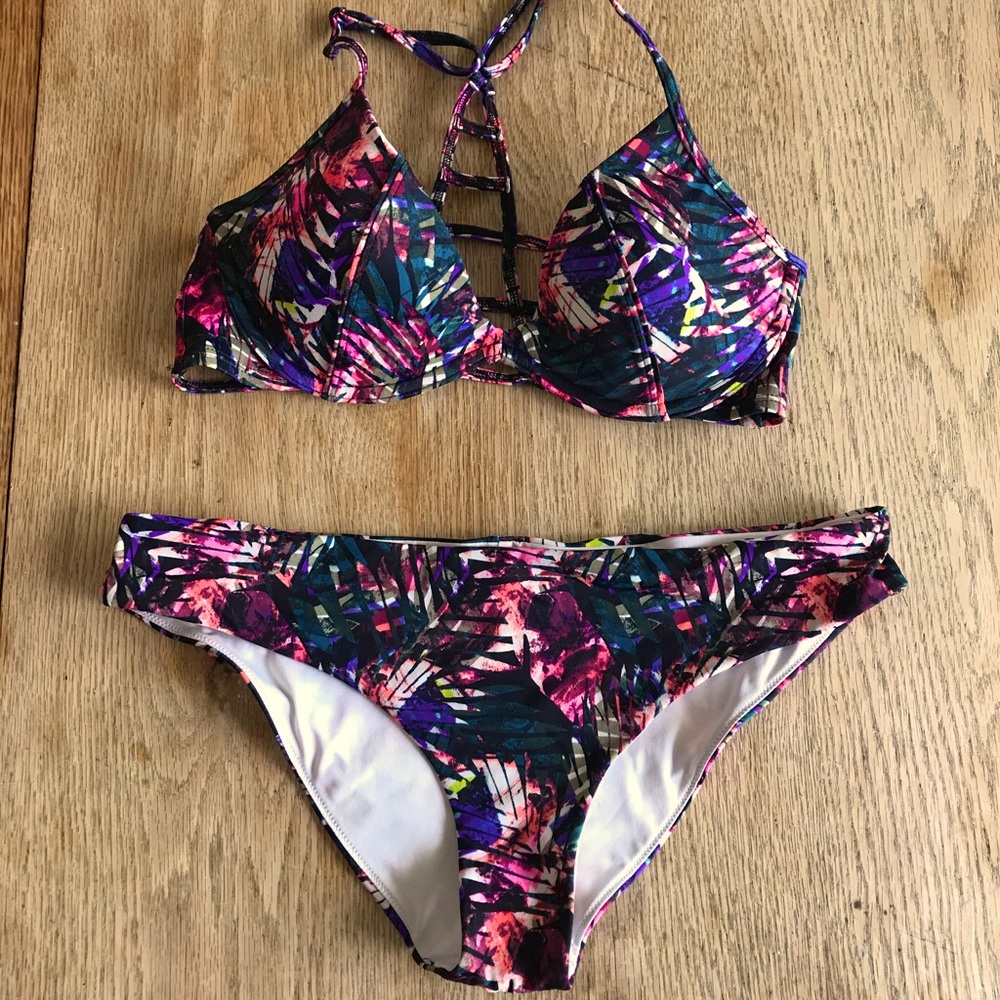 Bathing suit